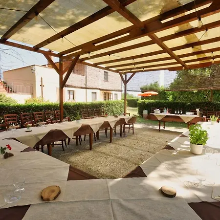 Farmház Polgara Lari